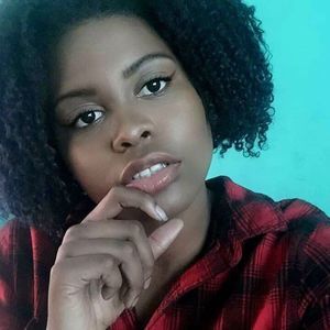 Meet your Posher, Kaela